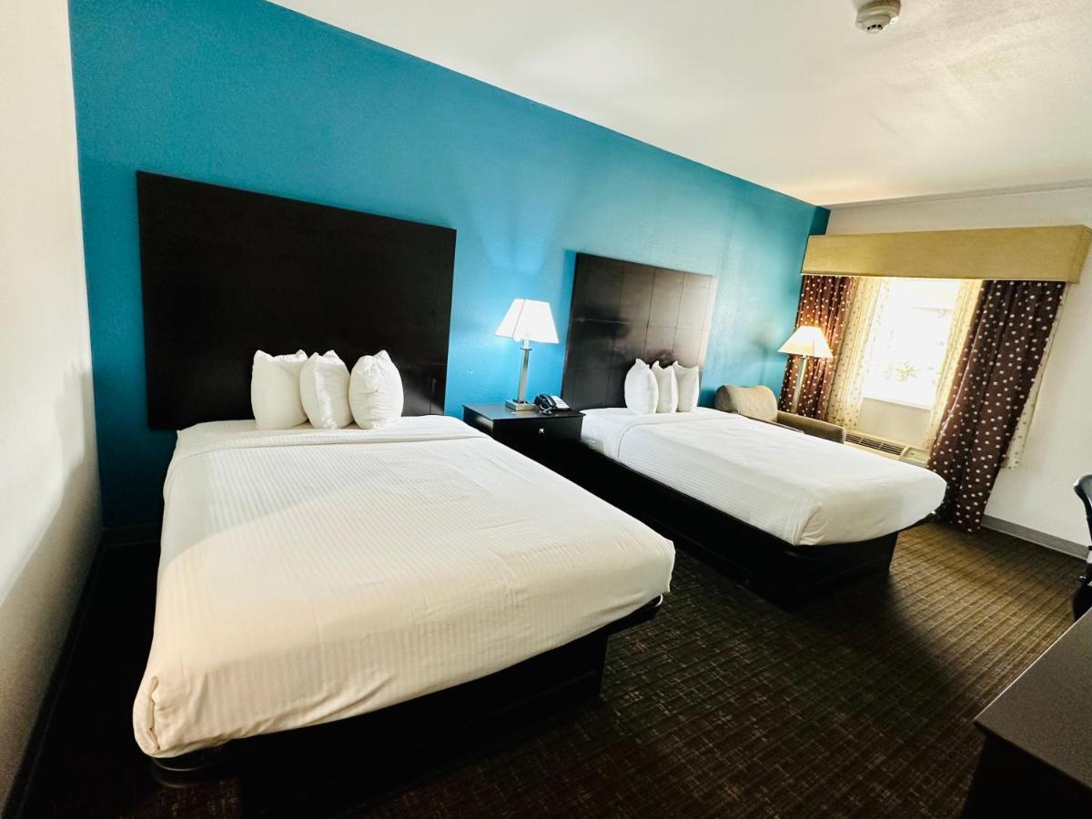 Lonestar Inn El Campo Экстерьер фото