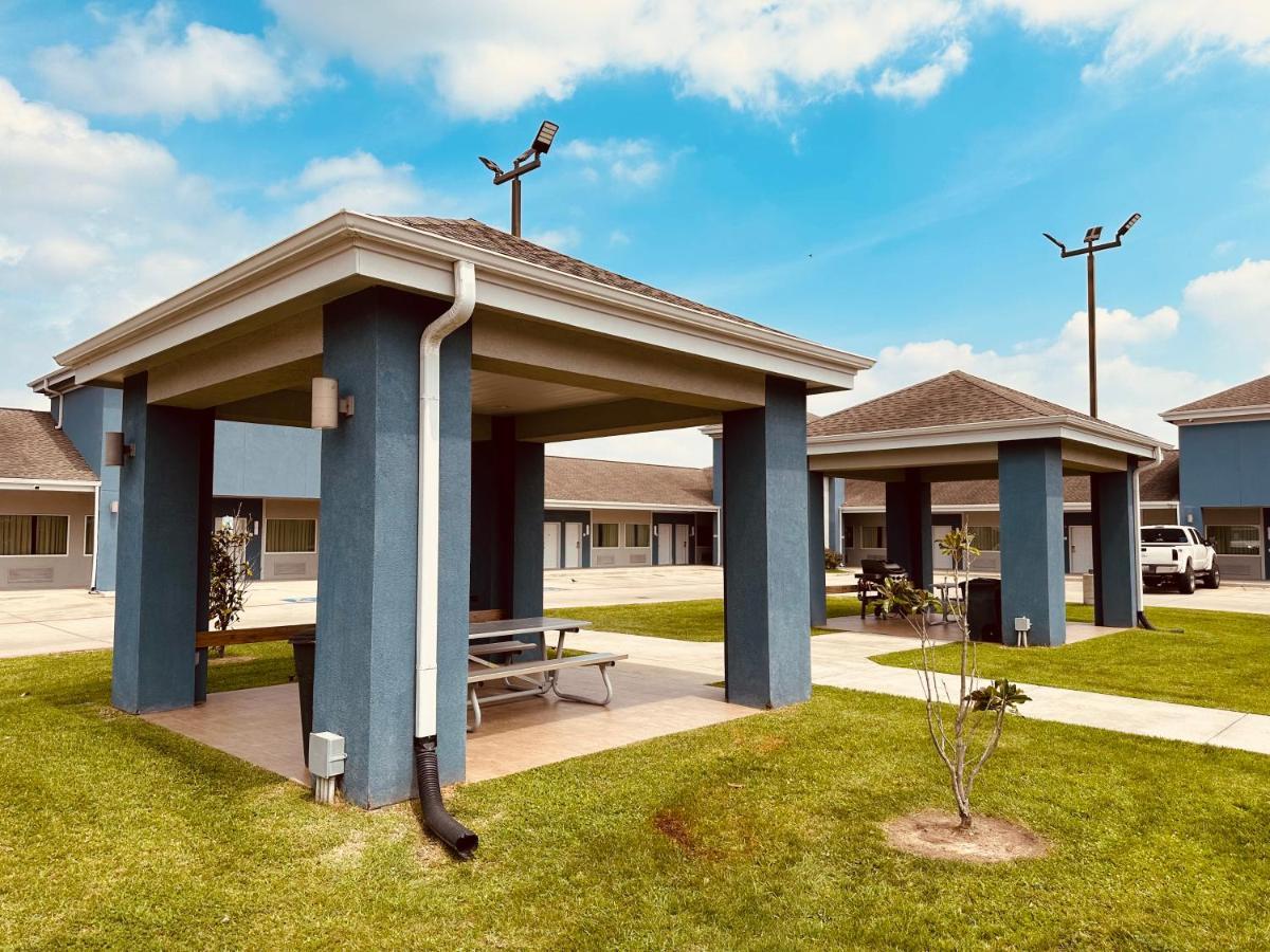Lonestar Inn El Campo Экстерьер фото