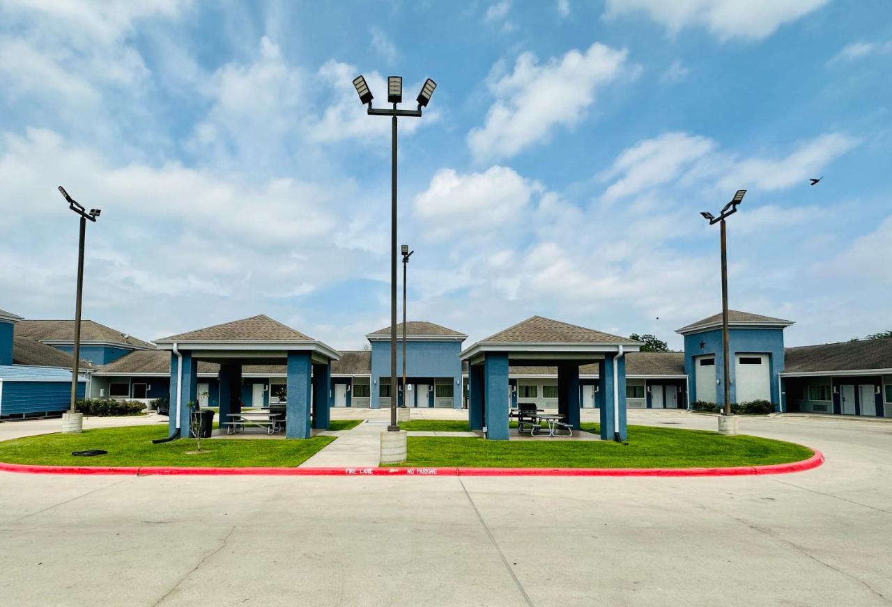 Lonestar Inn El Campo Экстерьер фото