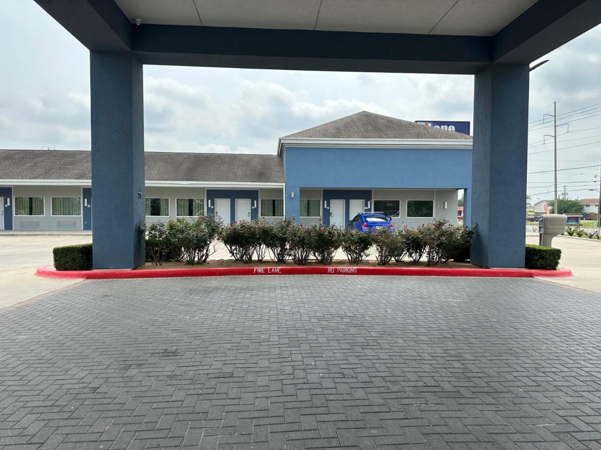 Lonestar Inn El Campo Экстерьер фото